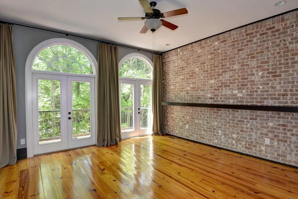 5512 Glenridge Drive Unit G, Atlanta, Georgia 30342, 4 Bedrooms Bedrooms, ,4 BathroomsBathrooms,Residential,Sold,5512 Glenridge Drive Unit G,6707509