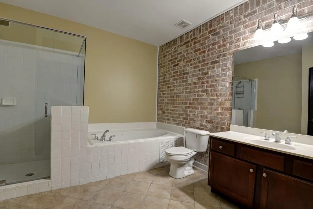 5512 Glenridge Drive Unit G, Atlanta, Georgia 30342, 4 Bedrooms Bedrooms, ,4 BathroomsBathrooms,Residential,Sold,5512 Glenridge Drive Unit G,6707509