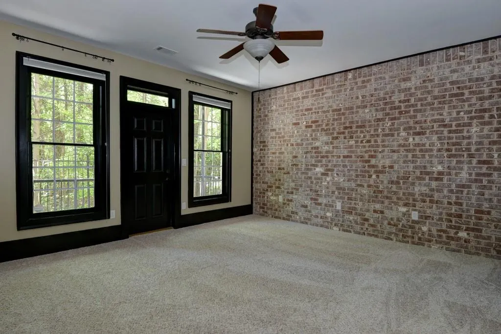 5512 Glenridge Drive Unit G, Atlanta, Georgia 30342, 4 Bedrooms Bedrooms, ,4 BathroomsBathrooms,Residential,Sold,5512 Glenridge Drive Unit G,6707509