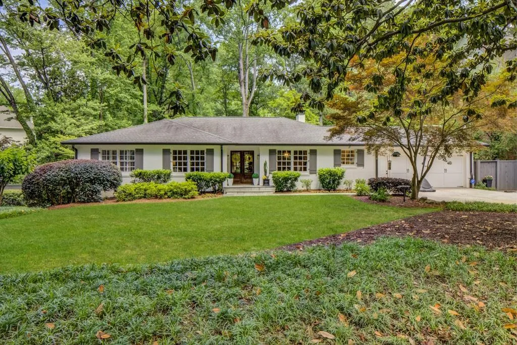 1343 Peachtree Battle Avenue Nw, Atlanta, Georgia 30327, 5 Bedrooms Bedrooms, ,3 BathroomsBathrooms,Residential,For Sale,1343 Peachtree Battle Avenue Nw,7624193