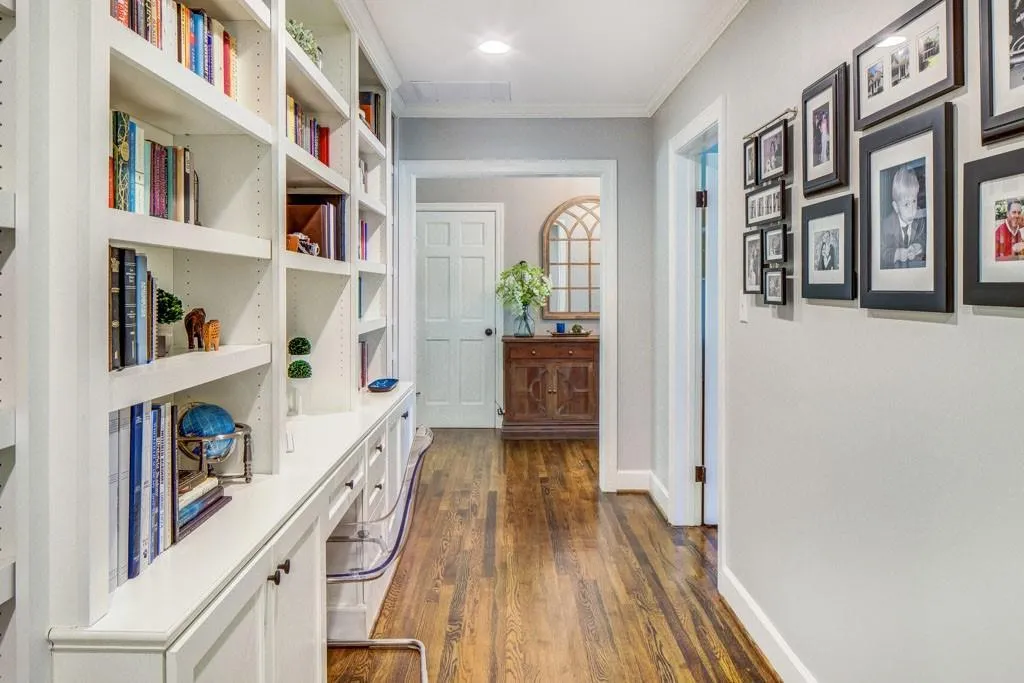 1343 Peachtree Battle Avenue Nw, Atlanta, Georgia 30327, 5 Bedrooms Bedrooms, ,3 BathroomsBathrooms,Residential,For Sale,1343 Peachtree Battle Avenue Nw,7624193