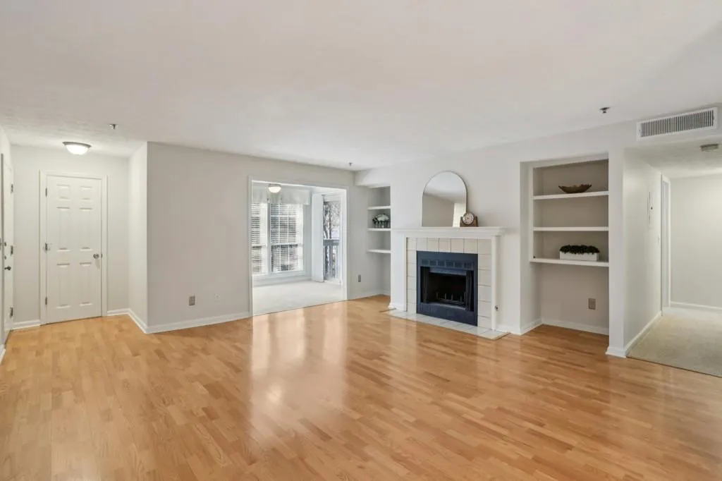2626 Vinings Central Drive Se, Atlanta, Georgia 30339, 1 Bedroom Bedrooms, 0 ,1 BathroomBathrooms,Residential,Sold,2626 Vinings Central Drive Se,7710543