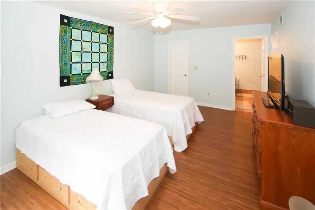 6851 Roswell Road Unit H-25, Atlanta, Georgia 30328, 2 Bedrooms Bedrooms, ,2 BathroomsBathrooms,Residential,Sold,6851 Roswell Road Unit H-25,6740444