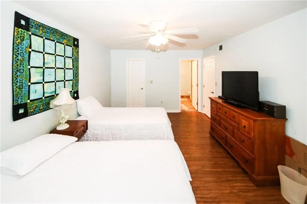 6851 Roswell Road Unit H-25, Atlanta, Georgia 30328, 2 Bedrooms Bedrooms, ,2 BathroomsBathrooms,Residential,Sold,6851 Roswell Road Unit H-25,6740444