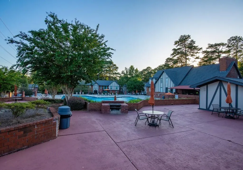 6851 Roswell Road Unit H-25, Atlanta, Georgia 30328, 2 Bedrooms Bedrooms, ,2 BathroomsBathrooms,Residential,Sold,6851 Roswell Road Unit H-25,6740444