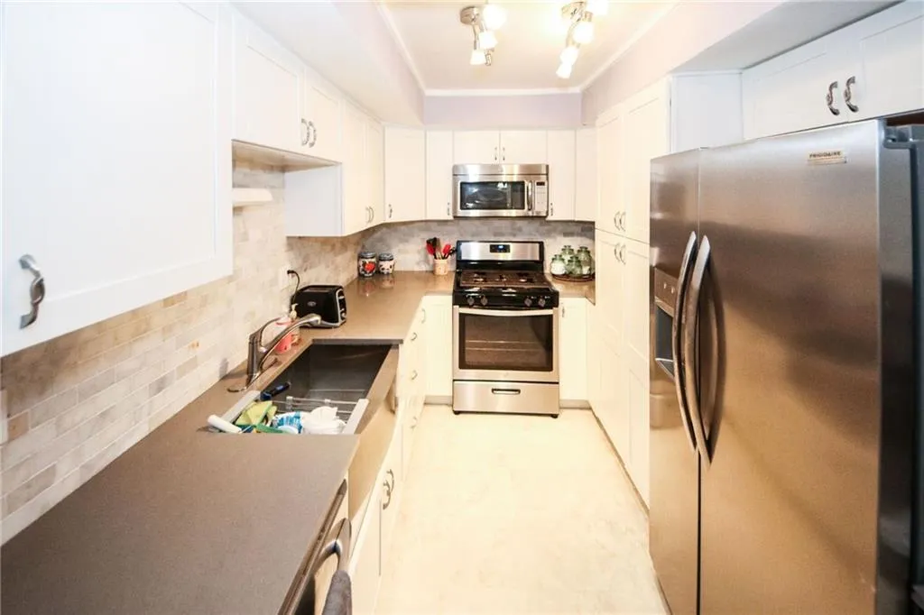 6851 Roswell Road Unit H-25, Atlanta, Georgia 30328, 2 Bedrooms Bedrooms, ,2 BathroomsBathrooms,Residential,Sold,6851 Roswell Road Unit H-25,6740444