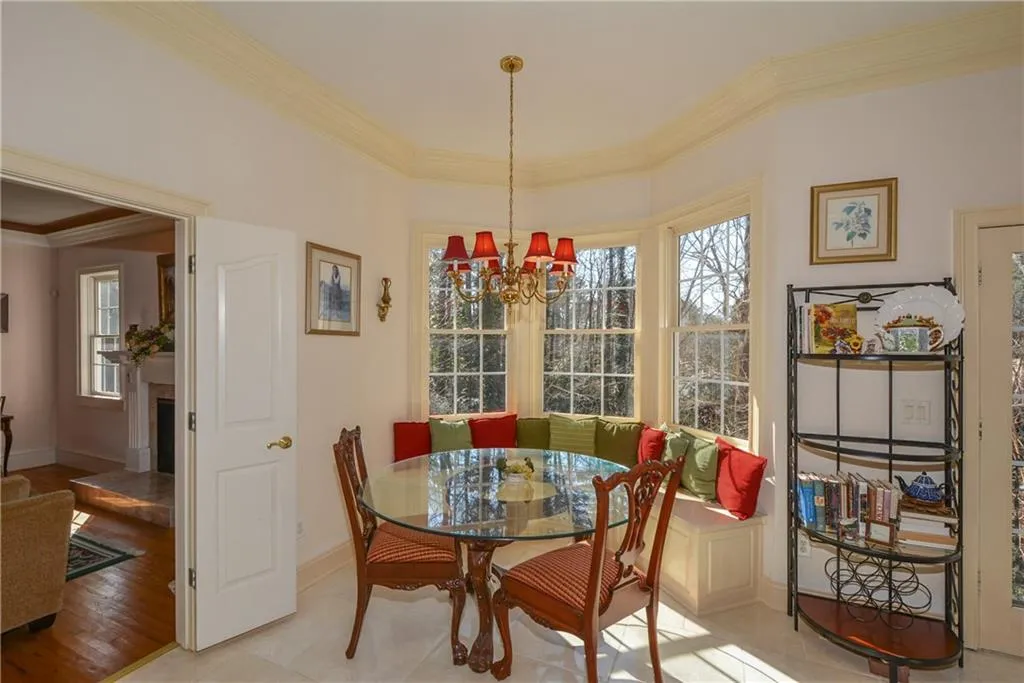6560 Old Cabin Road, Sandy Springs, Georgia 30328, 5 Bedrooms Bedrooms, ,5 BathroomsBathrooms,Residential,Sold,6560 Old Cabin Road,5646840