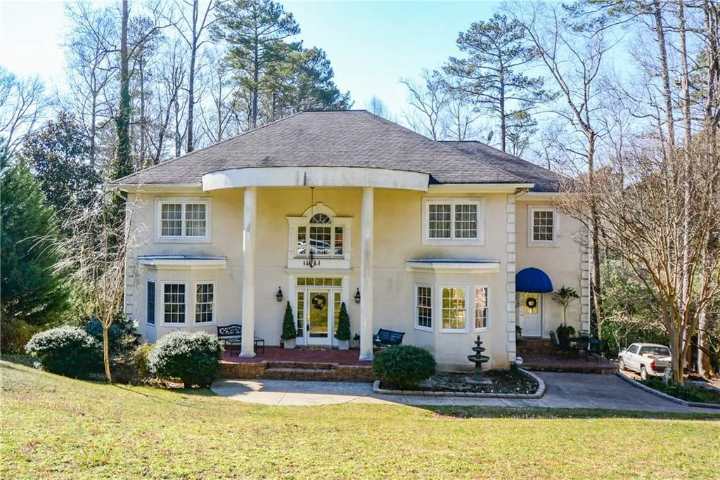 6560 Old Cabin Road, Sandy Springs, Georgia 30328, 5 Bedrooms Bedrooms, ,5 BathroomsBathrooms,Residential,Sold,6560 Old Cabin Road,5646840