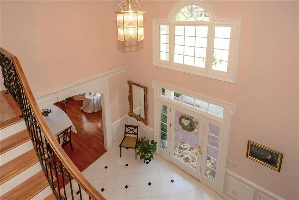 6560 Old Cabin Road, Sandy Springs, Georgia 30328, 5 Bedrooms Bedrooms, ,5 BathroomsBathrooms,Residential,Sold,6560 Old Cabin Road,5646840