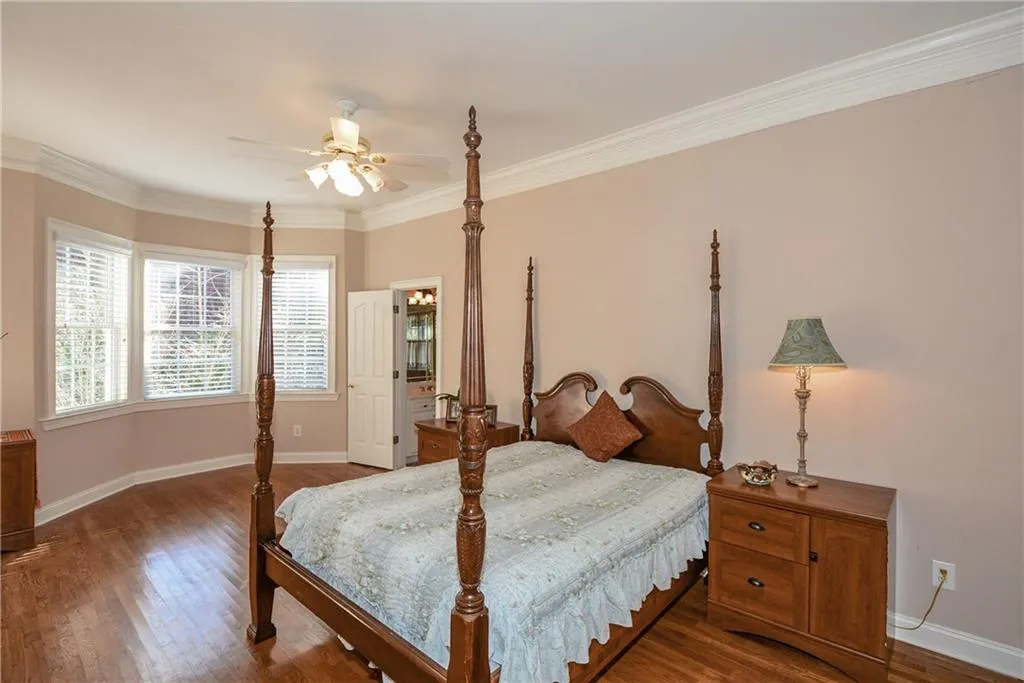 6560 Old Cabin Road, Sandy Springs, Georgia 30328, 5 Bedrooms Bedrooms, ,5 BathroomsBathrooms,Residential,Sold,6560 Old Cabin Road,5646840