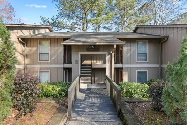 8740 Roswell Road Unit 10b, Atlanta, Georgia 30350, 3 Bedrooms Bedrooms, ,2 BathroomsBathrooms,Residential,For Sale,8740 Roswell Road Unit 10b,7702942