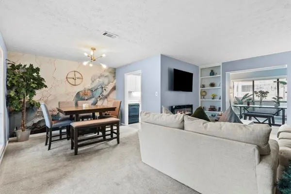8740 Roswell Road Unit 10b, Atlanta, Georgia 30350, 3 Bedrooms Bedrooms, ,2 BathroomsBathrooms,Residential,For Sale,8740 Roswell Road Unit 10b,7702942