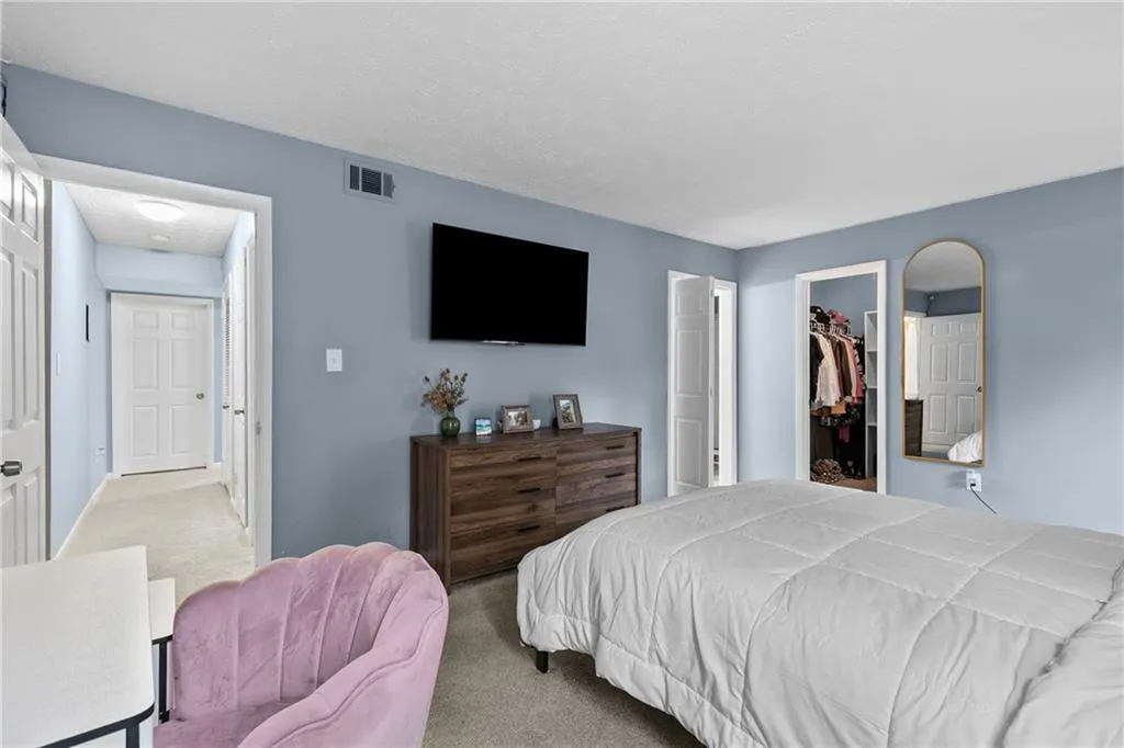 8740 Roswell Road Unit 10b, Atlanta, Georgia 30350, 3 Bedrooms Bedrooms, ,2 BathroomsBathrooms,Residential,For Sale,8740 Roswell Road Unit 10b,7702942