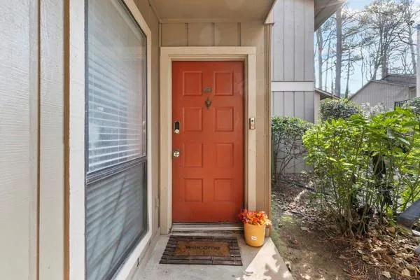 8740 Roswell Road Unit 10b, Atlanta, Georgia 30350, 3 Bedrooms Bedrooms, ,2 BathroomsBathrooms,Residential,For Sale,8740 Roswell Road Unit 10b,7702942