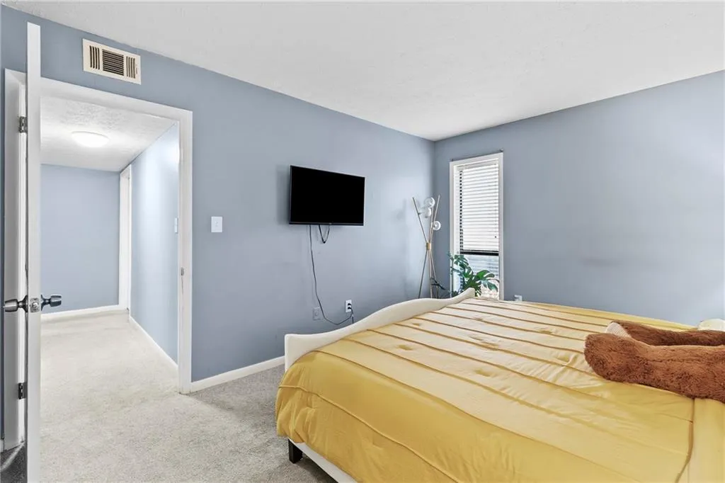 8740 Roswell Road Unit 10b, Atlanta, Georgia 30350, 3 Bedrooms Bedrooms, ,2 BathroomsBathrooms,Residential,For Sale,8740 Roswell Road Unit 10b,7702942