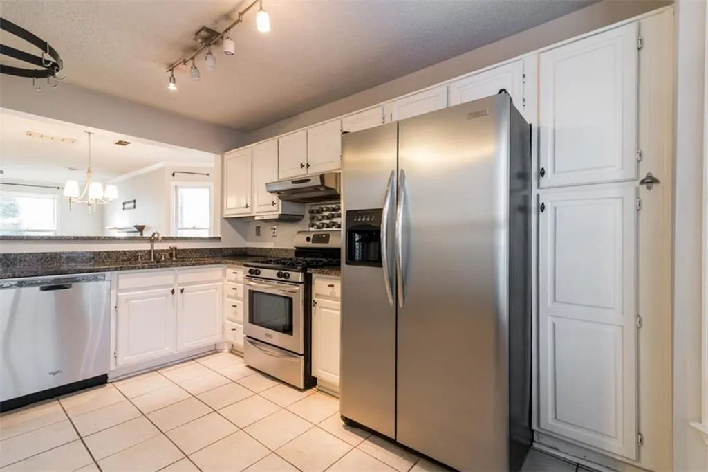 1102 Defoors Landing Nw, Atlanta, Georgia 30318, 2 Bedrooms Bedrooms, ,2 BathroomsBathrooms,Residential,Sold,1102 Defoors Landing Nw,5800223