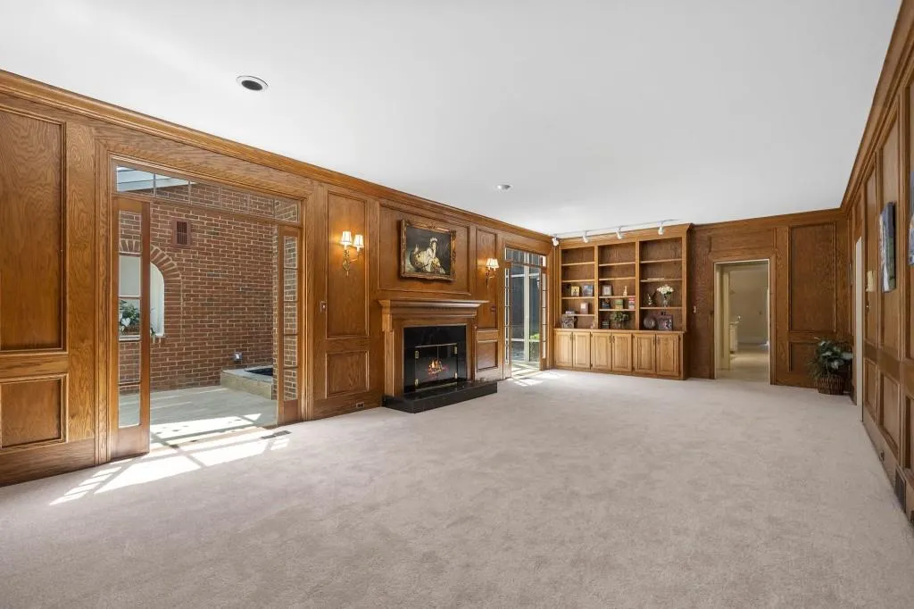 1120 Heards Ferry Road Nw, Sandy Springs, Georgia 30328, 5 Bedrooms Bedrooms, ,5 BathroomsBathrooms,Residential,For Sale,1120 Heards Ferry Road Nw,7627905