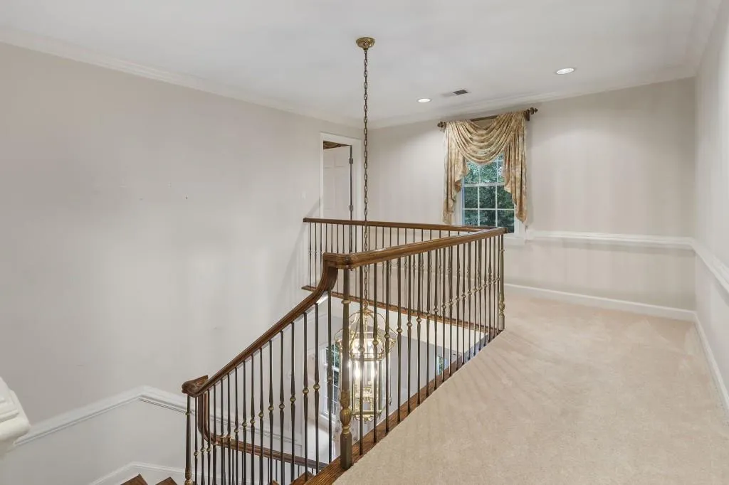 1120 Heards Ferry Road Nw, Sandy Springs, Georgia 30328, 5 Bedrooms Bedrooms, ,5 BathroomsBathrooms,Residential,For Sale,1120 Heards Ferry Road Nw,7627905