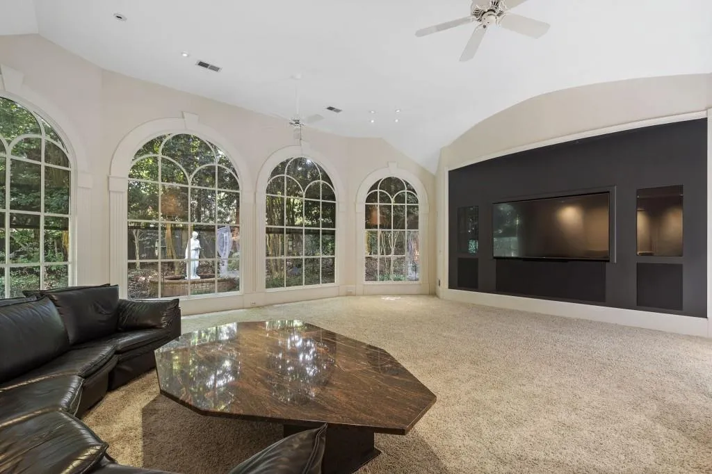 1120 Heards Ferry Road Nw, Sandy Springs, Georgia 30328, 5 Bedrooms Bedrooms, ,5 BathroomsBathrooms,Residential,For Sale,1120 Heards Ferry Road Nw,7627905