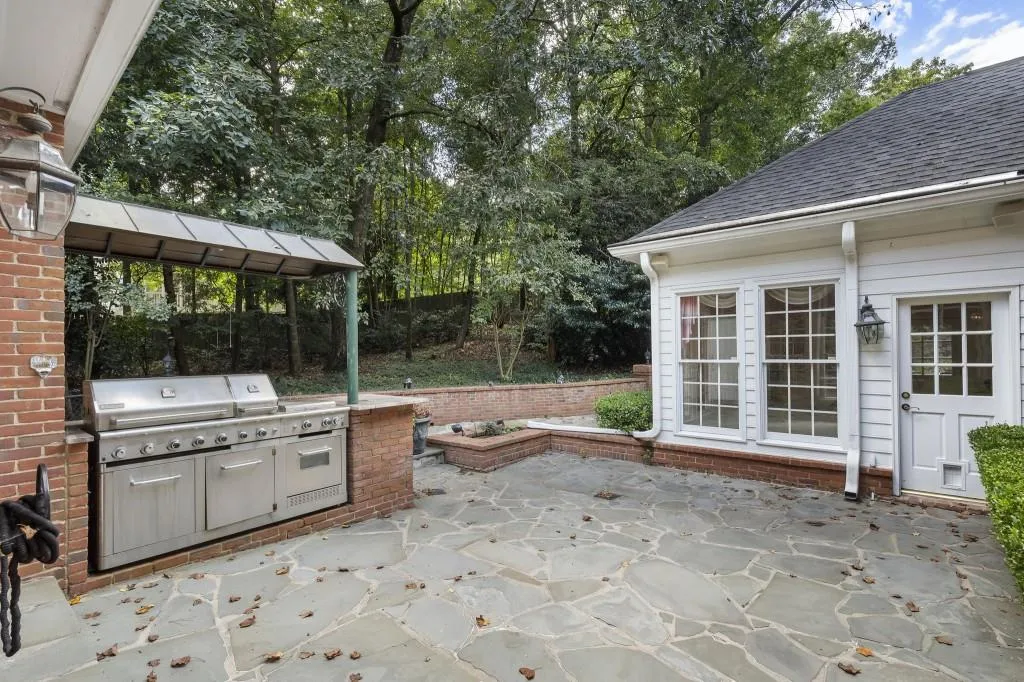 1120 Heards Ferry Road Nw, Sandy Springs, Georgia 30328, 5 Bedrooms Bedrooms, ,5 BathroomsBathrooms,Residential,For Sale,1120 Heards Ferry Road Nw,7627905