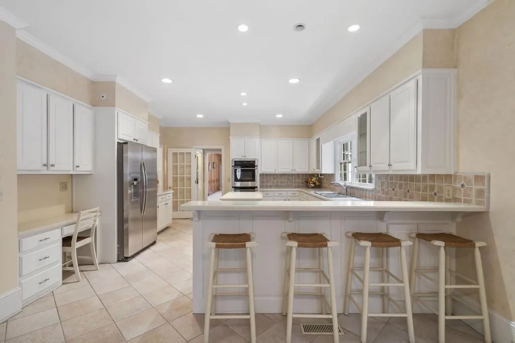 1120 Heards Ferry Road Nw, Sandy Springs, Georgia 30328, 5 Bedrooms Bedrooms, ,5 BathroomsBathrooms,Residential,For Sale,1120 Heards Ferry Road Nw,7627905