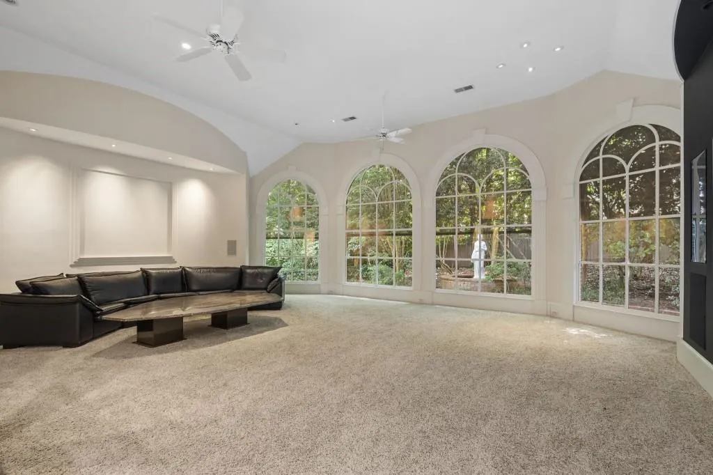 1120 Heards Ferry Road Nw, Sandy Springs, Georgia 30328, 5 Bedrooms Bedrooms, ,5 BathroomsBathrooms,Residential,For Sale,1120 Heards Ferry Road Nw,7627905