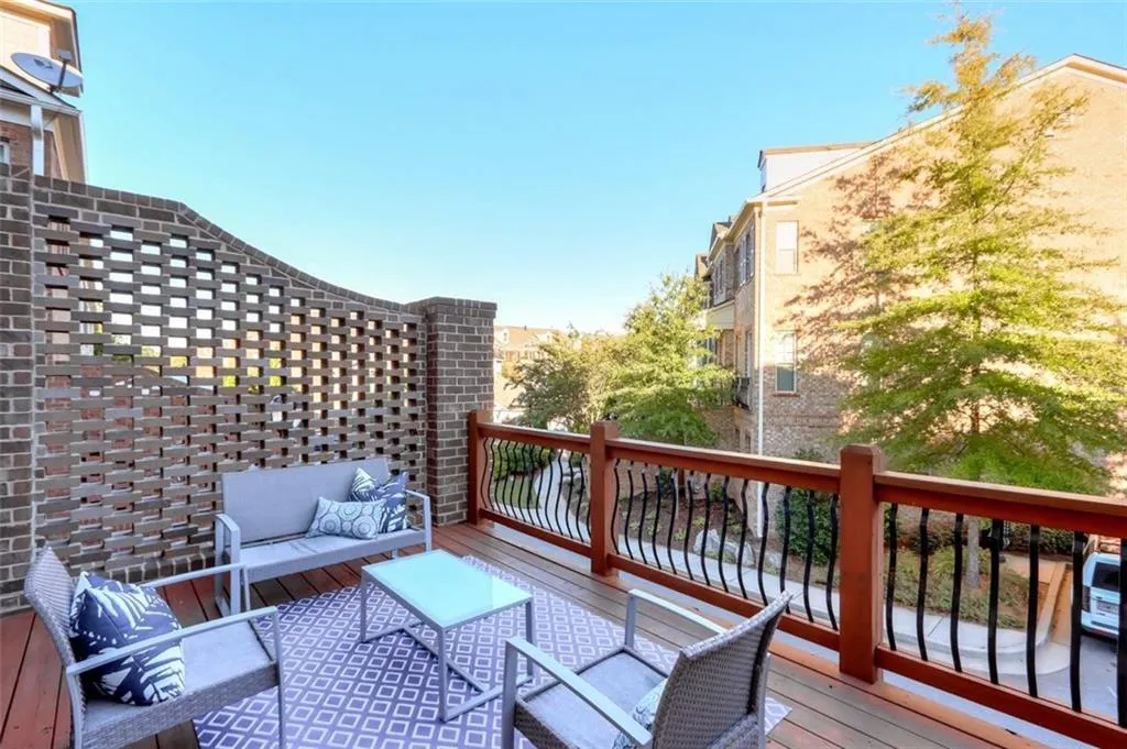 451 Alderwood Street, Sandy Springs, Georgia 30328, 3 Bedrooms Bedrooms, ,3 BathroomsBathrooms,Residential,Sold,451 Alderwood Street,6785094