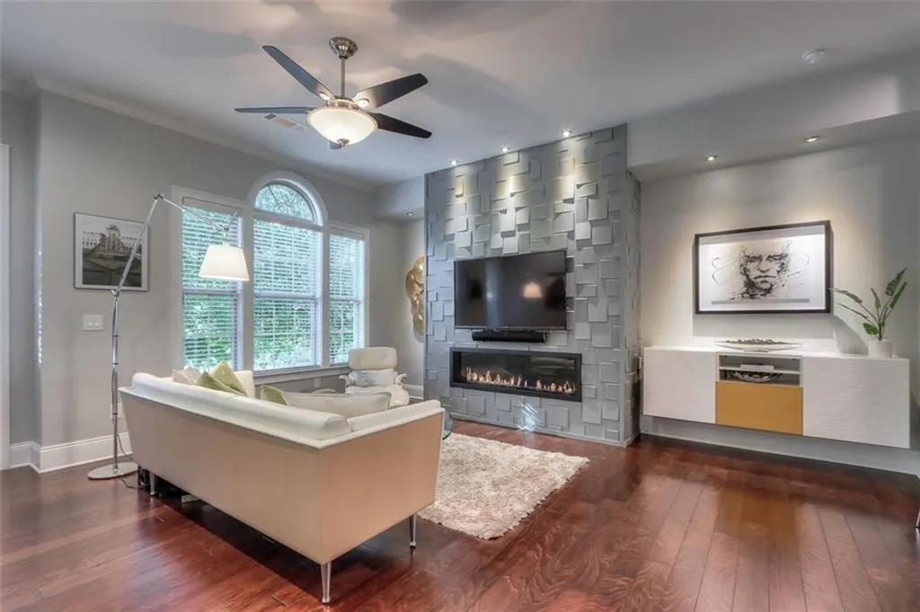 451 Alderwood Street, Sandy Springs, Georgia 30328, 3 Bedrooms Bedrooms, ,3 BathroomsBathrooms,Residential,Sold,451 Alderwood Street,6785094