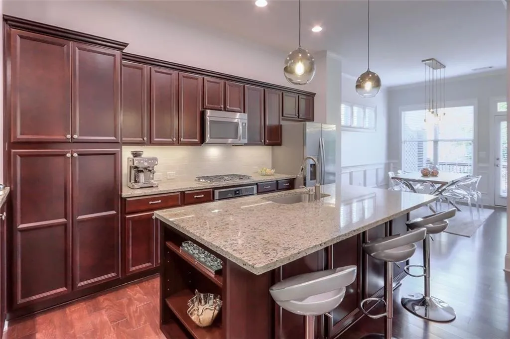 451 Alderwood Street, Sandy Springs, Georgia 30328, 3 Bedrooms Bedrooms, ,3 BathroomsBathrooms,Residential,Sold,451 Alderwood Street,6785094