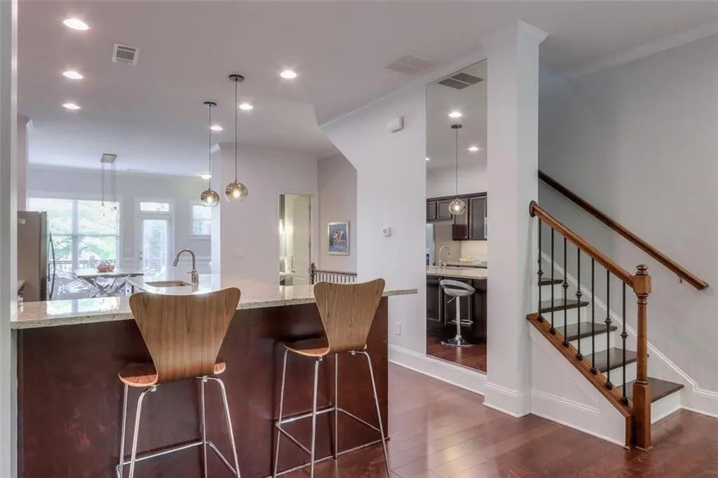 451 Alderwood Street, Sandy Springs, Georgia 30328, 3 Bedrooms Bedrooms, ,3 BathroomsBathrooms,Residential,Sold,451 Alderwood Street,6785094