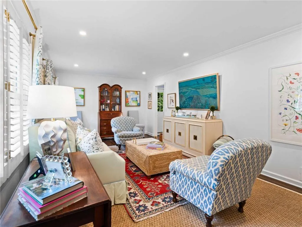 1556 Walthall Court Nw, Atlanta, Georgia 30318, 4 Bedrooms Bedrooms, 0 ,3 BathroomsBathrooms,Residential,Sold,1556 Walthall Court Nw,7780704