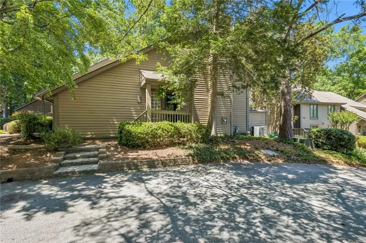 4250 D’youville Trace, Atlanta, Georgia 30341