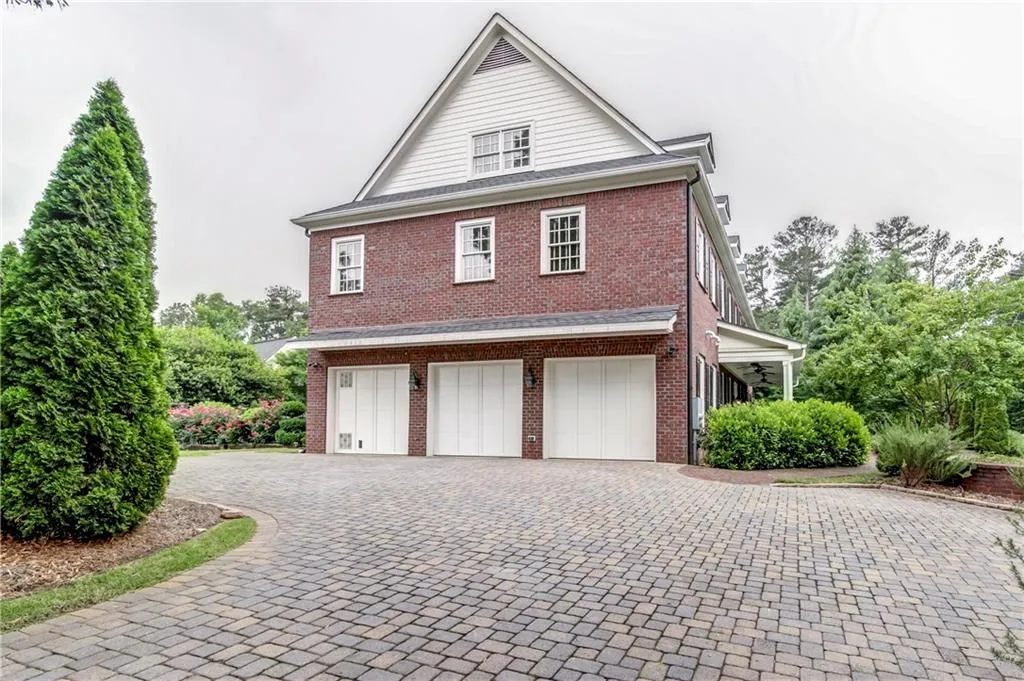 4150 Valley Creek Drive Se, Atlanta, Georgia 30339, 5 Bedrooms Bedrooms, ,6 BathroomsBathrooms,Residential,Sold,4150 Valley Creek Drive Se,5798704