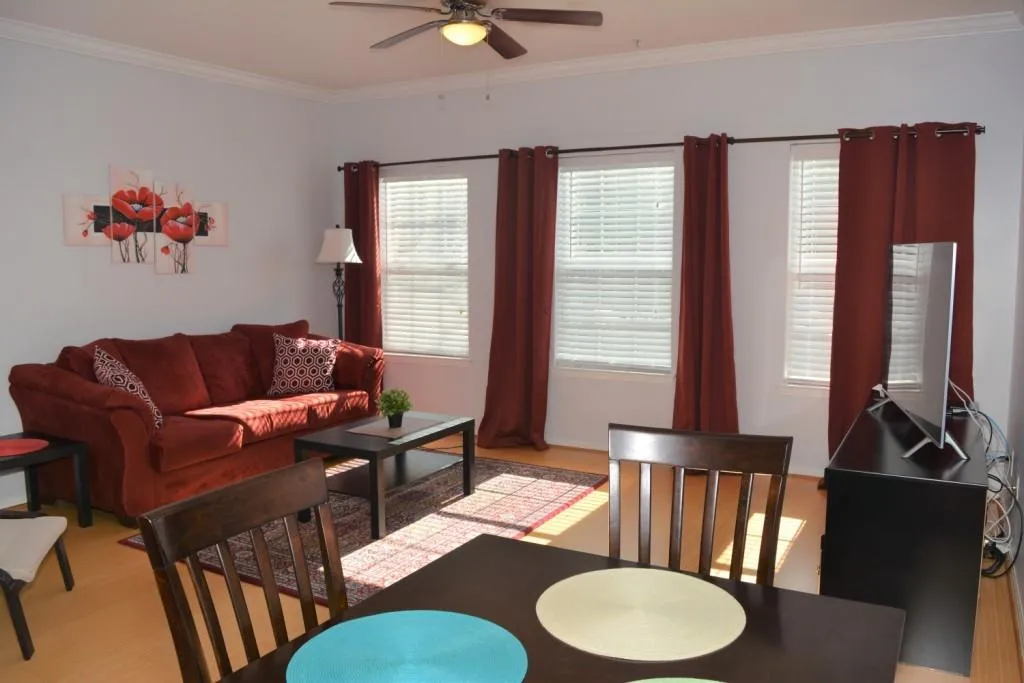 5641 Roswell Road Unit 207, Atlanta, Georgia 30342, 1 Bedroom Bedrooms, ,1 BathroomBathrooms,Residential,Sold,5641 Roswell Road Unit 207,6769639