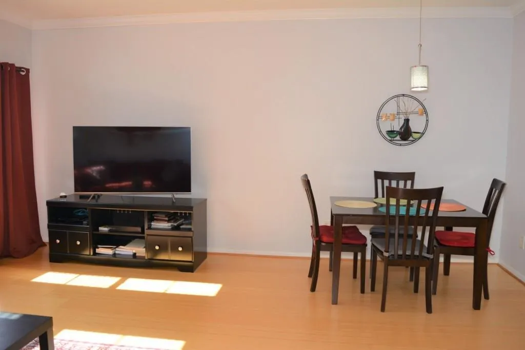 5641 Roswell Road Unit 207, Atlanta, Georgia 30342, 1 Bedroom Bedrooms, ,1 BathroomBathrooms,Residential,Sold,5641 Roswell Road Unit 207,6769639