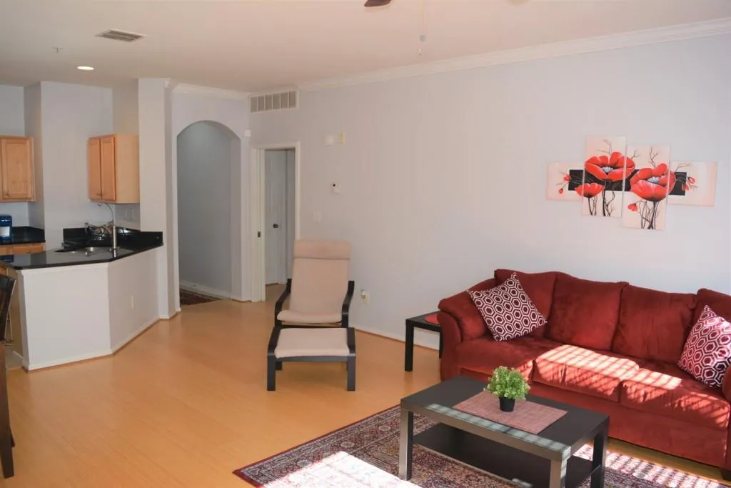 5641 Roswell Road Unit 207, Atlanta, Georgia 30342, 1 Bedroom Bedrooms, ,1 BathroomBathrooms,Residential,Sold,5641 Roswell Road Unit 207,6769639