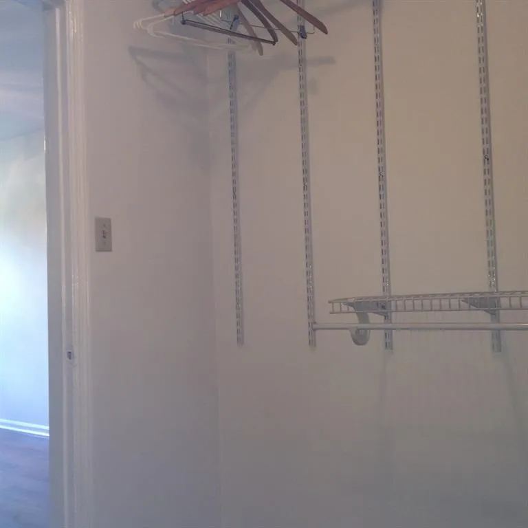 5400 Roswell Road Unit C2, Atlanta, Georgia 30342, 1 Bedroom Bedrooms, ,1 BathroomBathrooms,Residential,Sold,5400 Roswell Road Unit C2,5606606