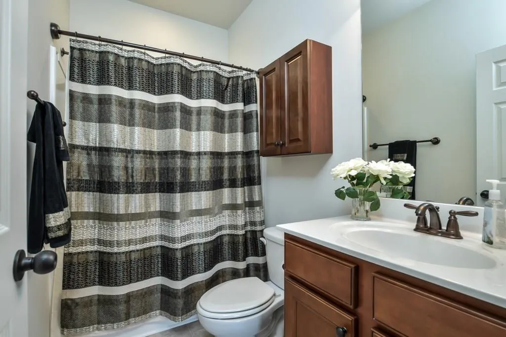 Georgia 30328, ,3 BathroomsBathrooms,Residential,Sold,6004926