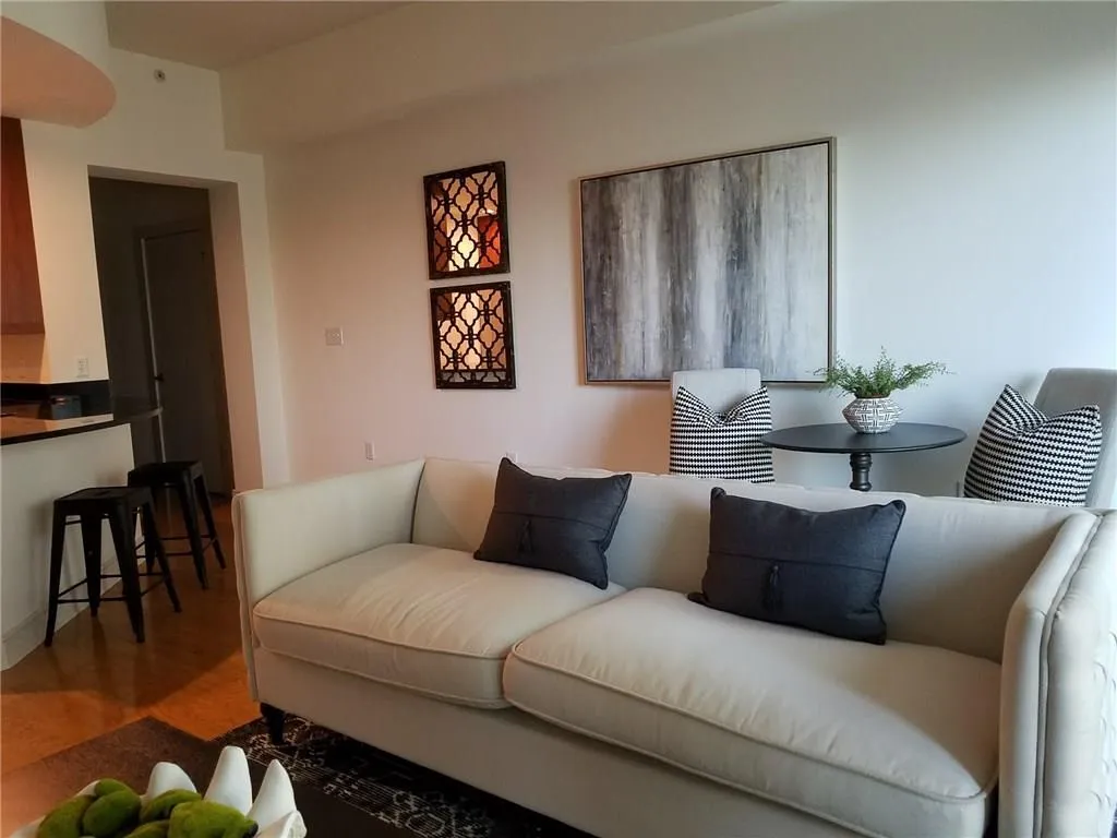 222 12th Street Ne Unit 1601, Atlanta, Georgia 30309, 1 Bedroom Bedrooms, ,1 BathroomBathrooms,Residential,Sold,222 12th Street Ne Unit 1601,5999903