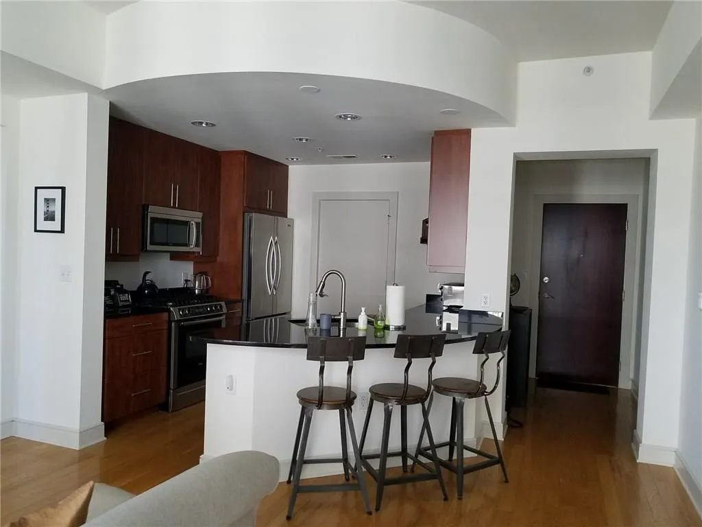 222 12th Street Ne Unit 1601, Atlanta, Georgia 30309, 1 Bedroom Bedrooms, ,1 BathroomBathrooms,Residential,Sold,222 12th Street Ne Unit 1601,5999903