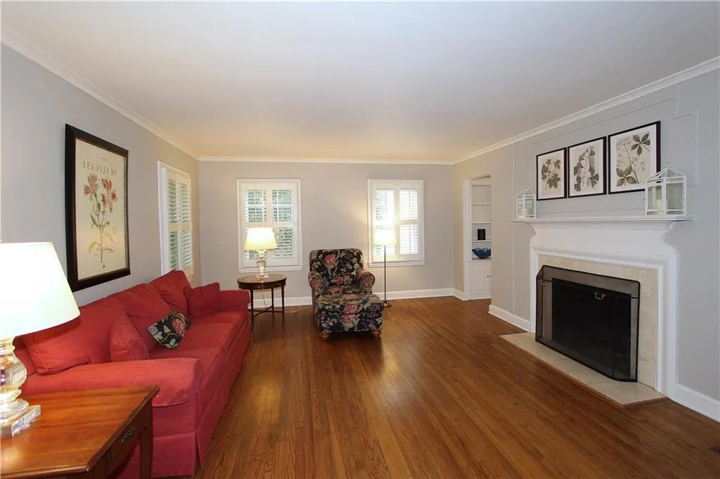 70 Lakeland Drive Nw, Atlanta, Georgia 30305, 3 Bedrooms Bedrooms, ,2 BathroomsBathrooms,Residential,Sold,70 Lakeland Drive Nw,5868038