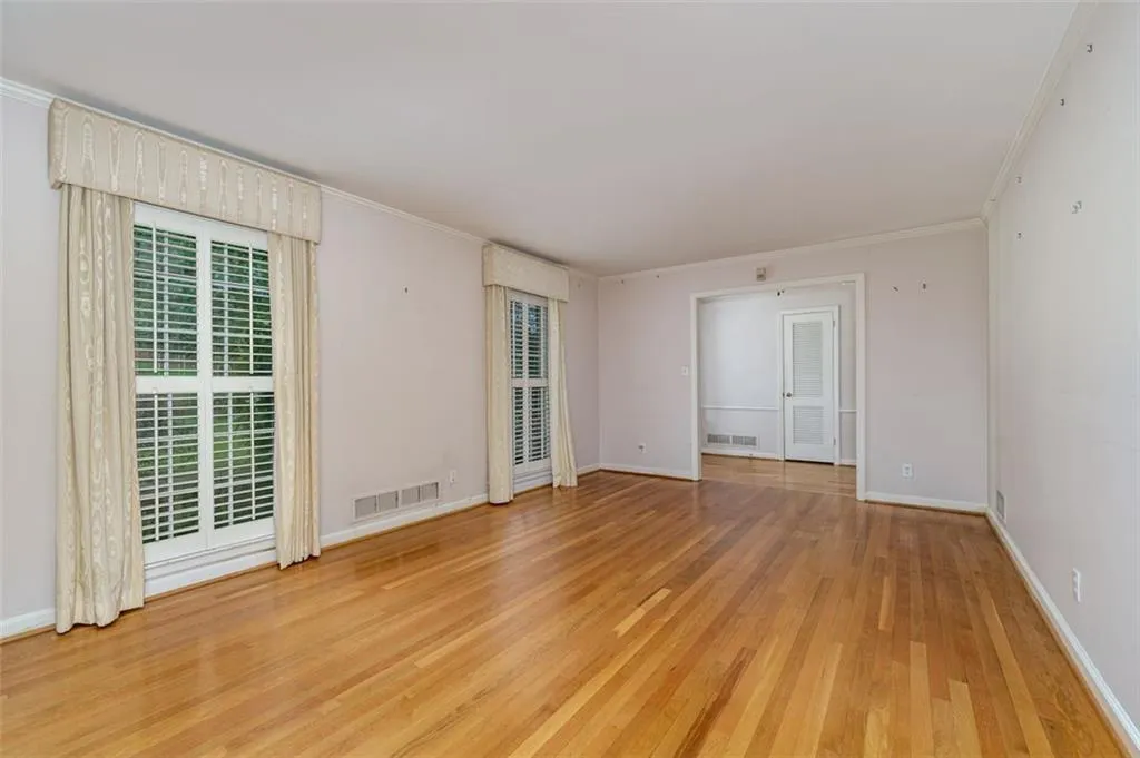 335 Franklin Road, Sandy Springs, Georgia 30342, 4 Bedrooms Bedrooms, ,3 BathroomsBathrooms,Residential,Sold,335 Franklin Road,7078041