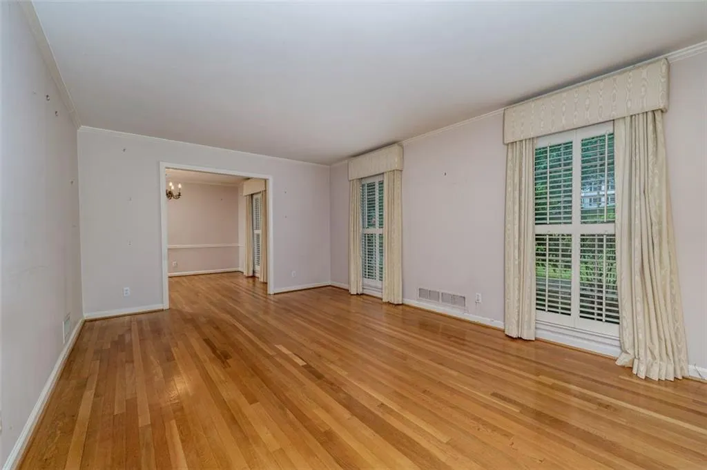 335 Franklin Road, Sandy Springs, Georgia 30342, 4 Bedrooms Bedrooms, ,3 BathroomsBathrooms,Residential,Sold,335 Franklin Road,7078041