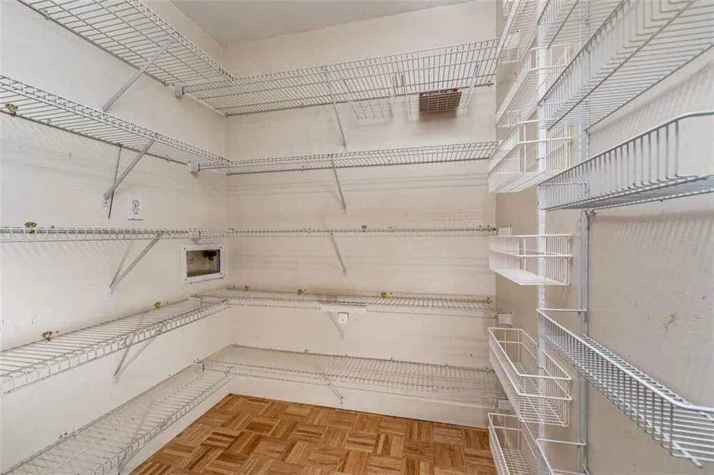 335 Franklin Road, Sandy Springs, Georgia 30342, 4 Bedrooms Bedrooms, ,3 BathroomsBathrooms,Residential,Sold,335 Franklin Road,7078041