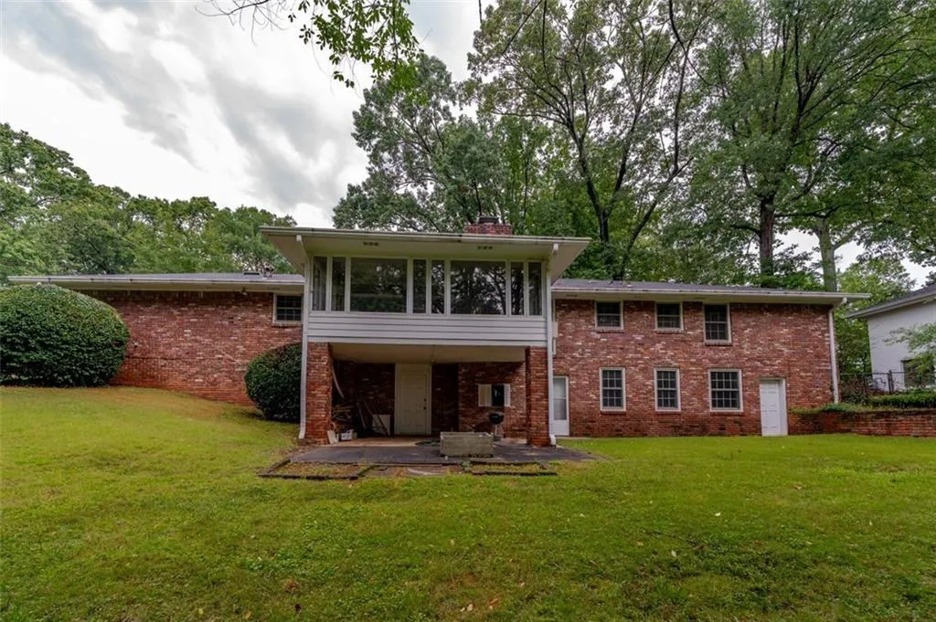 335 Franklin Road, Sandy Springs, Georgia 30342, 4 Bedrooms Bedrooms, ,3 BathroomsBathrooms,Residential,Sold,335 Franklin Road,7078041