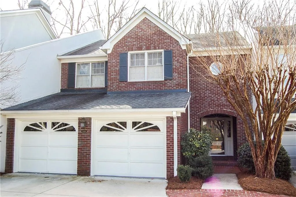 5646 River Oaks Place Unit B8, Sandy Springs, Georgia 30327, 5 Bedrooms Bedrooms, ,3 BathroomsBathrooms,Residential,Sold,5646 River Oaks Place Unit B8,6507349