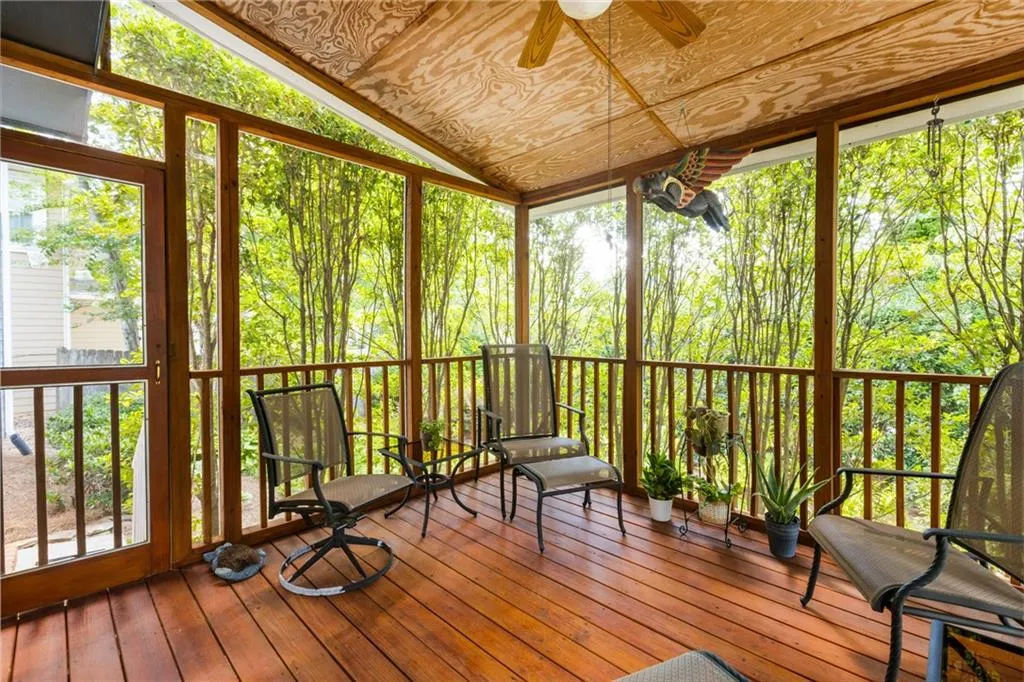 1129 Club Trace Ne, Brookhaven, Georgia 30319, 2 Bedrooms Bedrooms, ,2 BathroomsBathrooms,Residential,For Sale,1129 Club Trace Ne,7616704