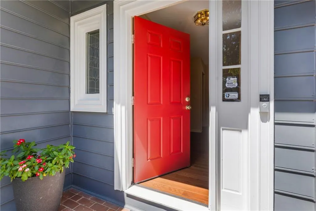 1129 Club Trace Ne, Brookhaven, Georgia 30319, 2 Bedrooms Bedrooms, ,2 BathroomsBathrooms,Residential,For Sale,1129 Club Trace Ne,7616704
