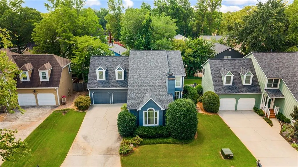 1129 Club Trace Ne, Brookhaven, Georgia 30319, 2 Bedrooms Bedrooms, ,2 BathroomsBathrooms,Residential,For Sale,1129 Club Trace Ne,7616704