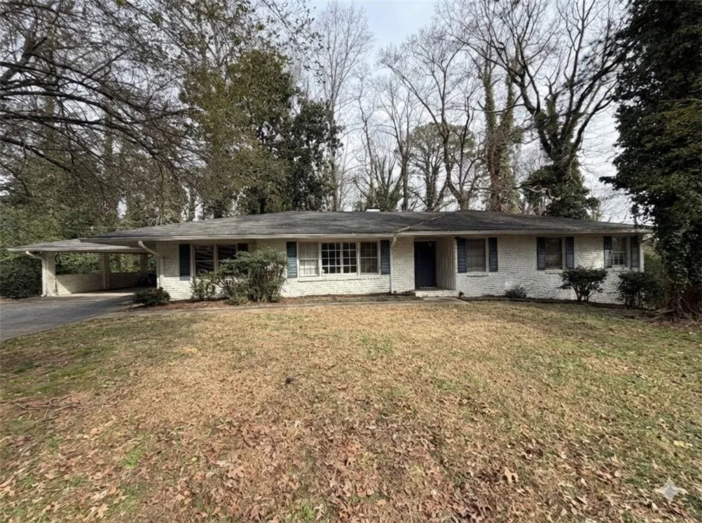 5325 Peachtree Dunwoody Road, Atlanta, Georgia 30342, 4 Bedrooms Bedrooms, ,3 BathroomsBathrooms,Residential,For Sale,5325 Peachtree Dunwoody Road,7715512